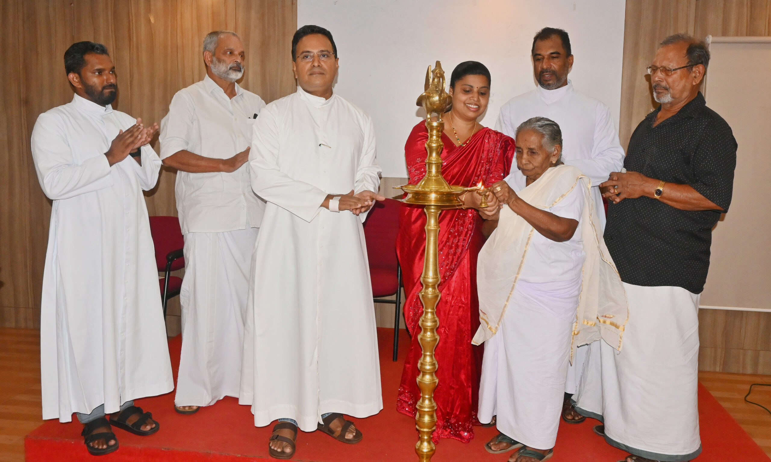 വയോജന പ്രതിനിധി സംഗമം സംഘടിപ്പിച്ചു