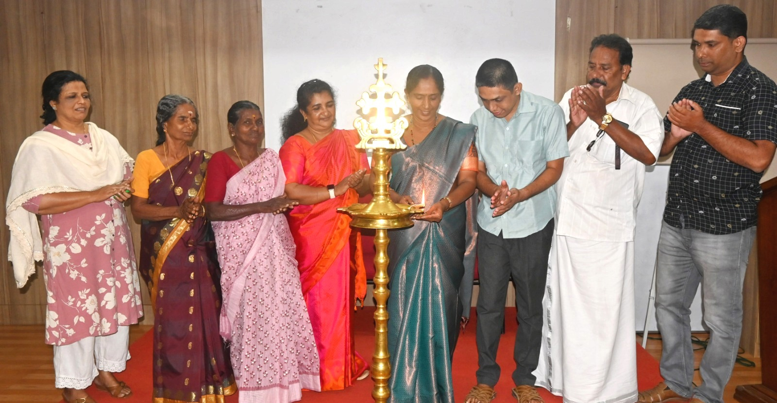 അടിസ്ഥാന സൗകര്യ വികസന പദ്ധതി ടോയിലറ്റ് നിര്‍മ്മാണത്തിന് ധനസഹായം ലഭ്യമാക്കി